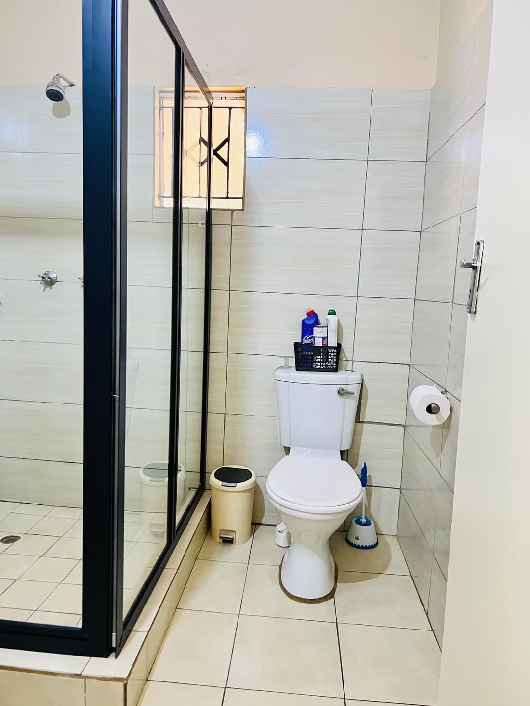 Standard En-suite Room image 4