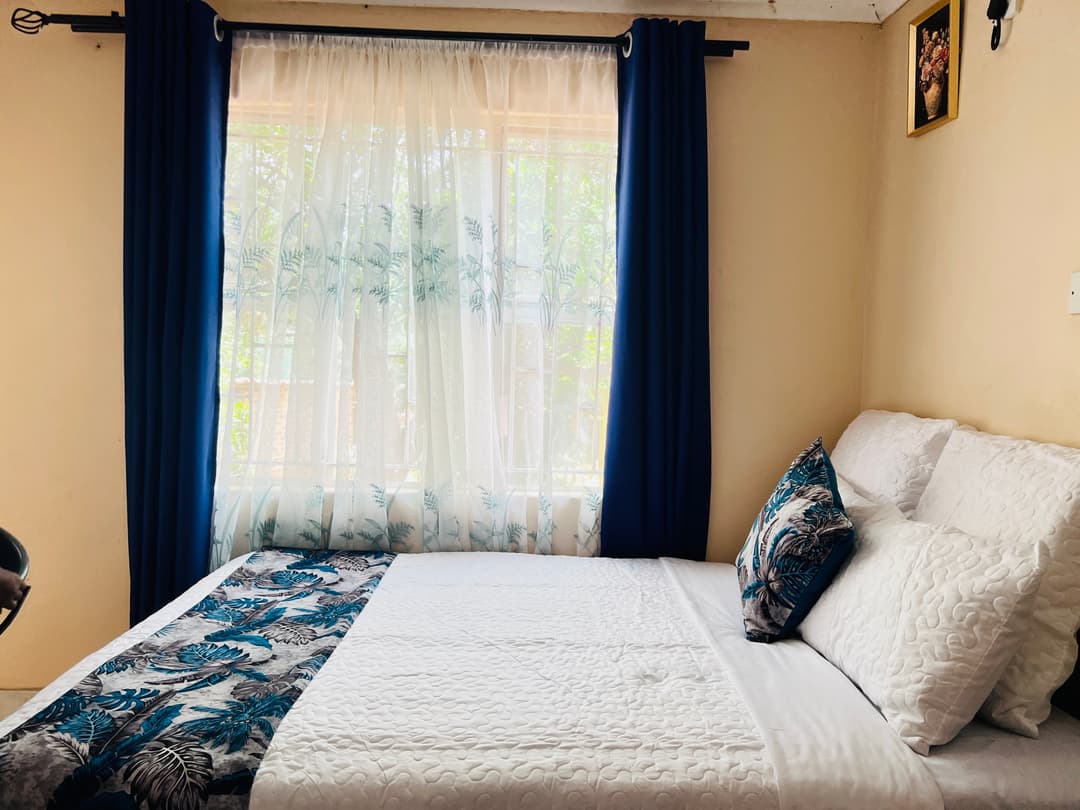 Standard En-suite Room image 1