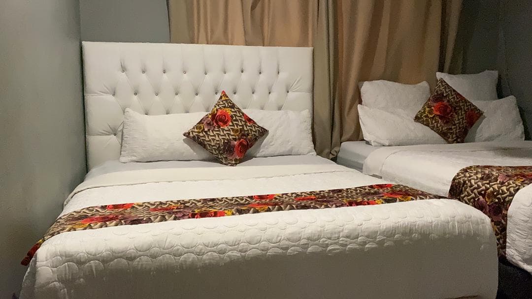 Standard Room image 1