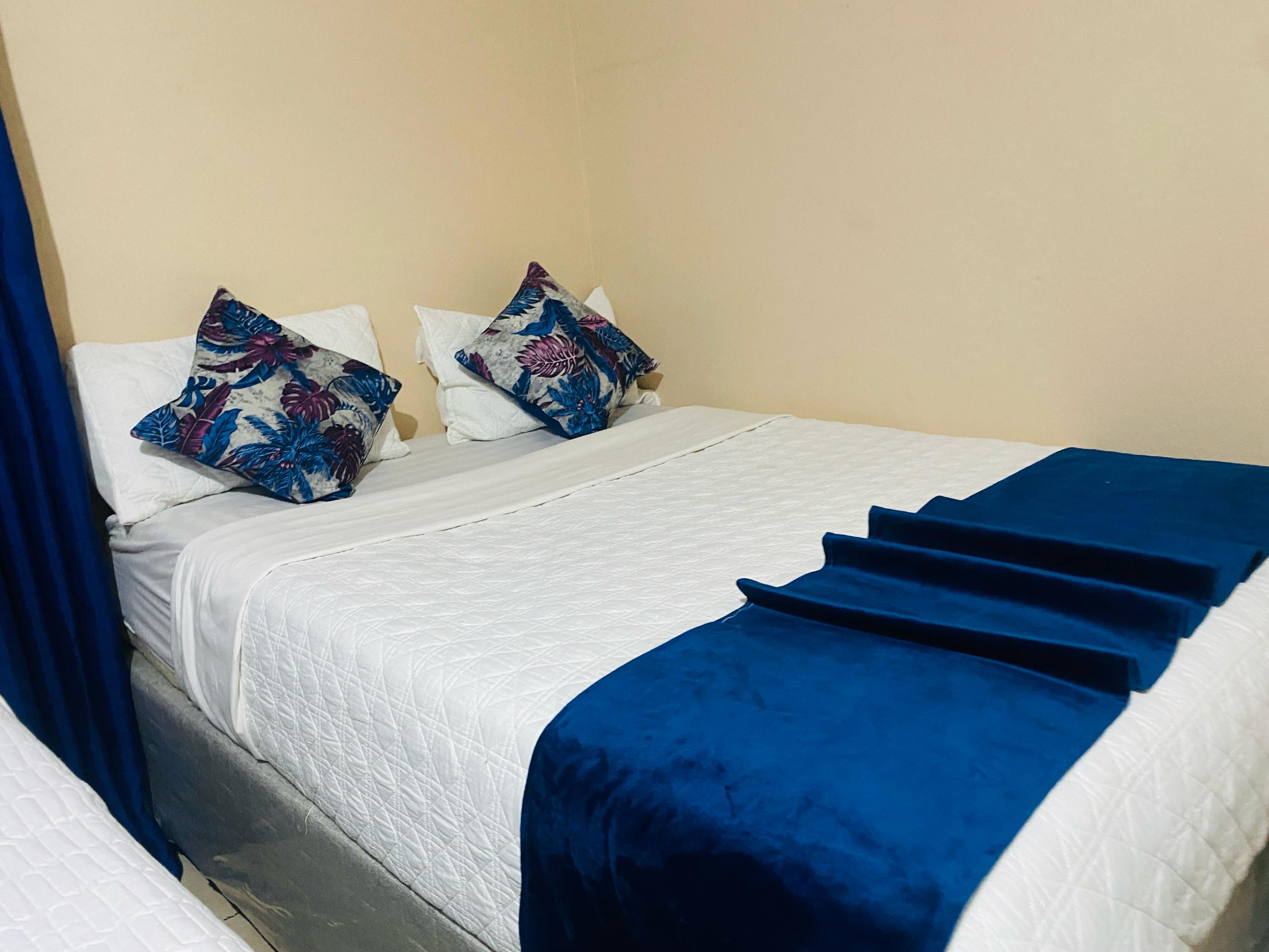 Standard En-suite Room image 5